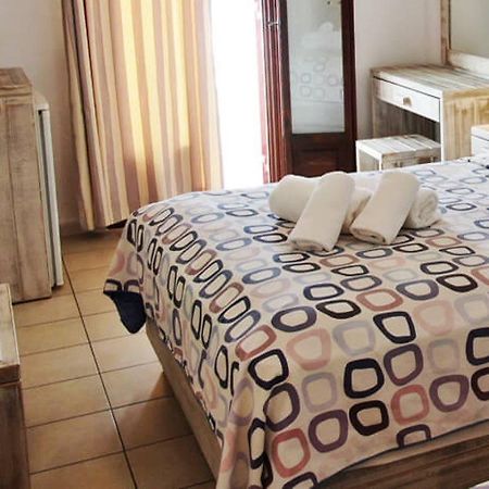 Artemis Hotel Agios Stefanos  Buitenkant foto